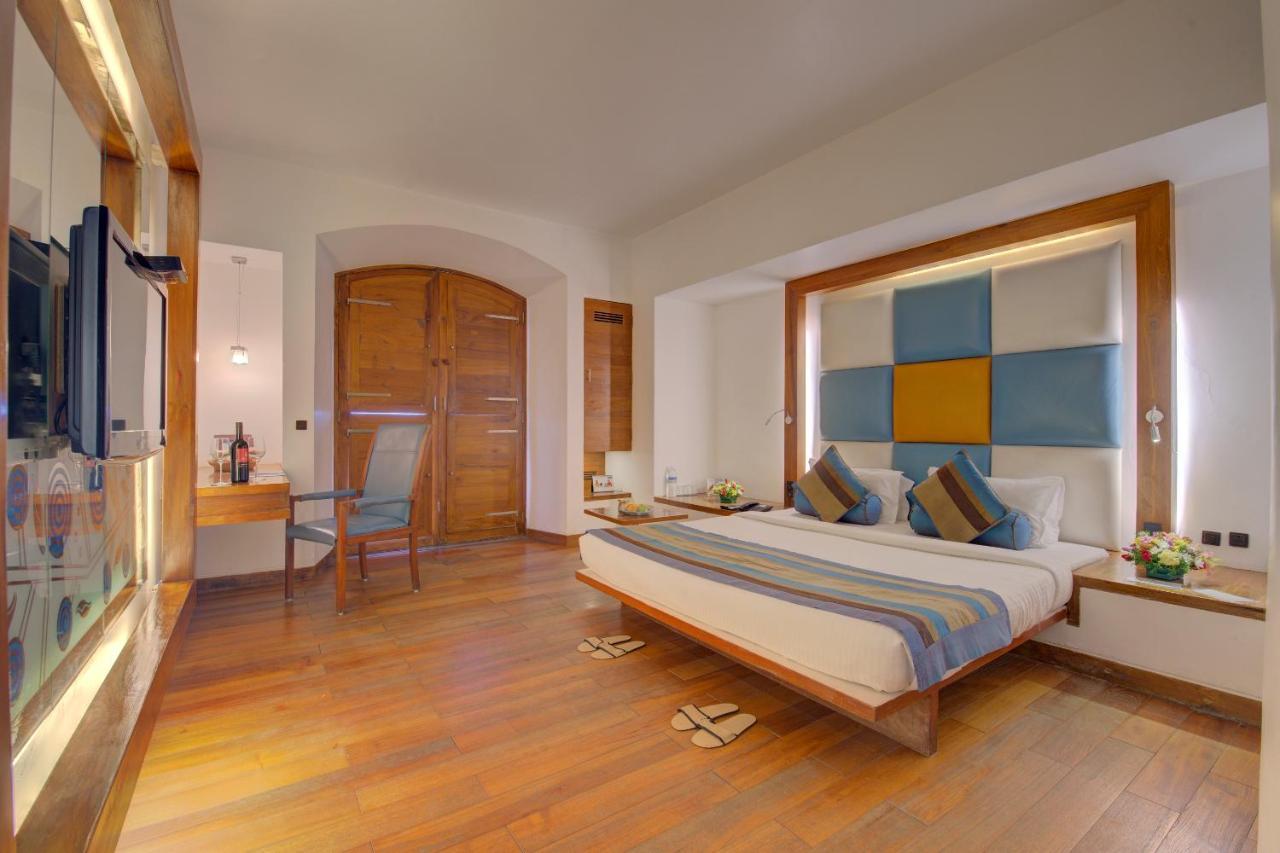 The Promenade होटल 4*